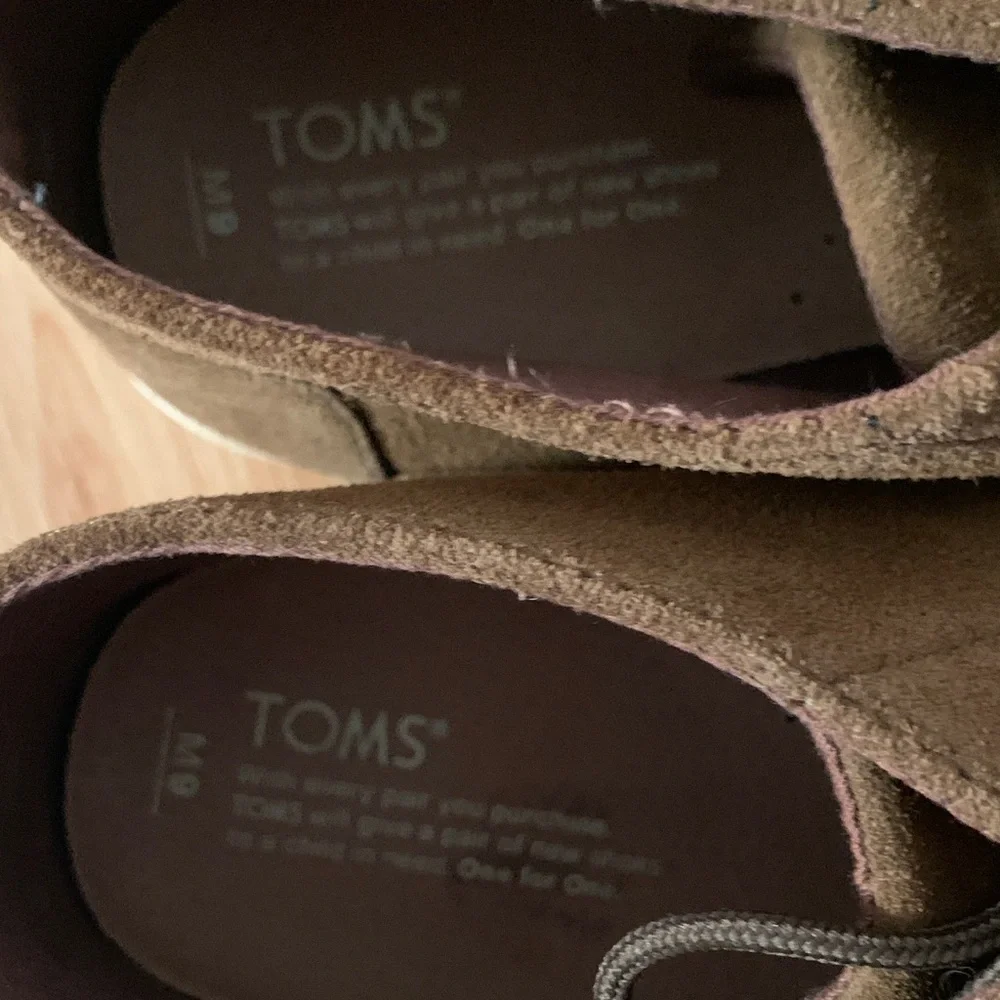 Toms Men's Brown Chukka Boots - Picture 7 of 9